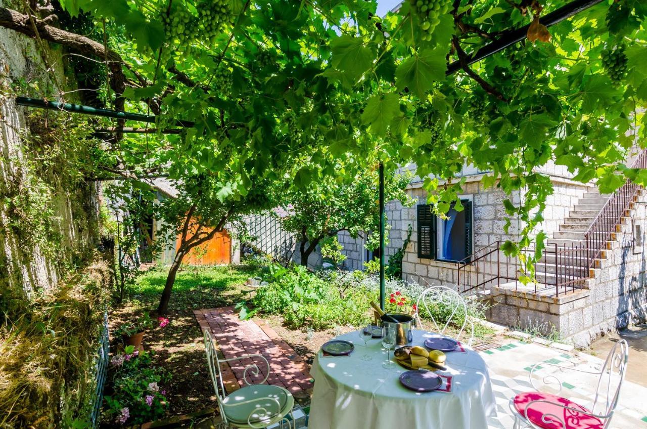 Apartments Eos & Vespera Дубровник Екстериор снимка